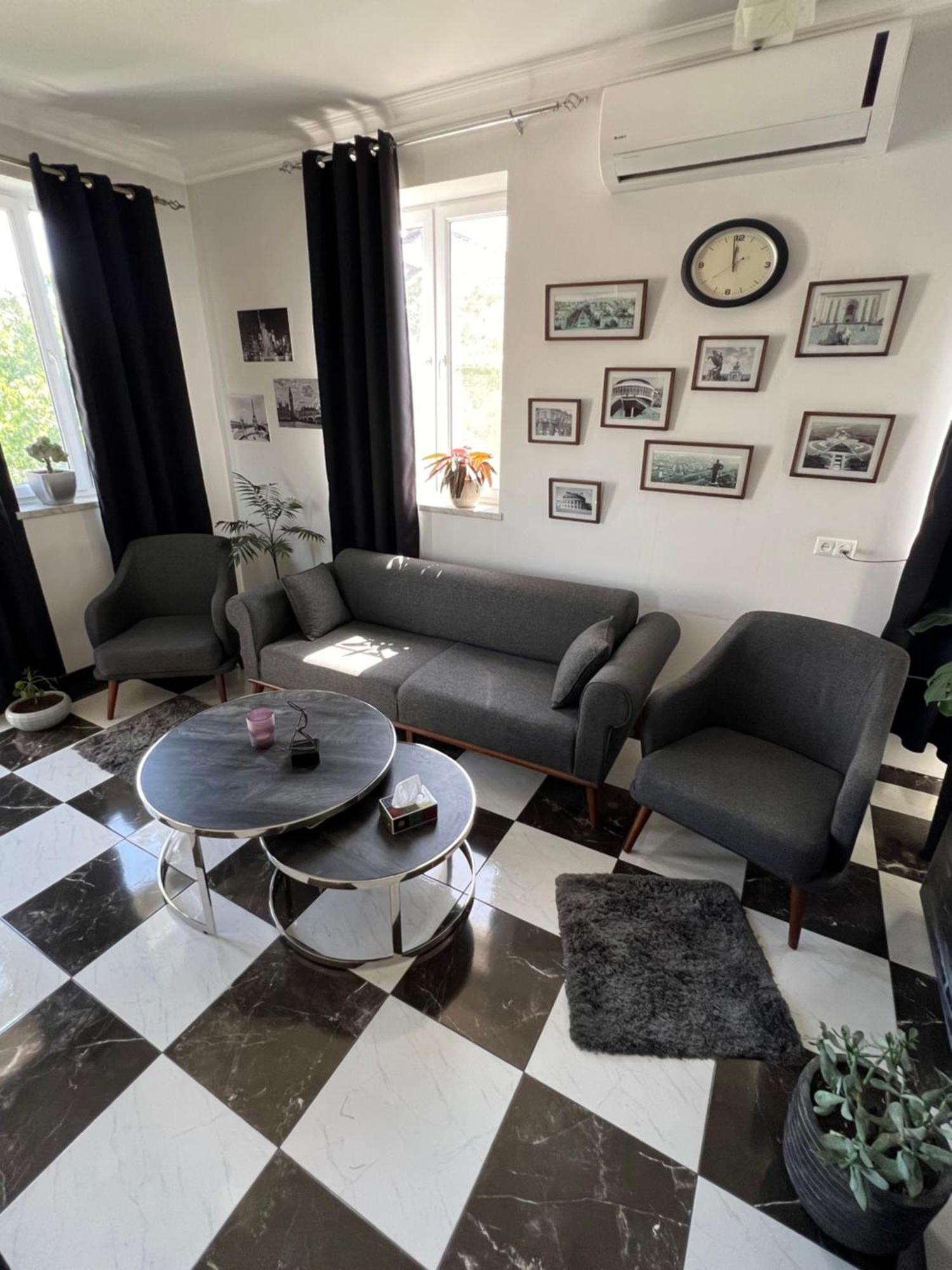 Yerevan Modern Holiday Apartment Exterior photo